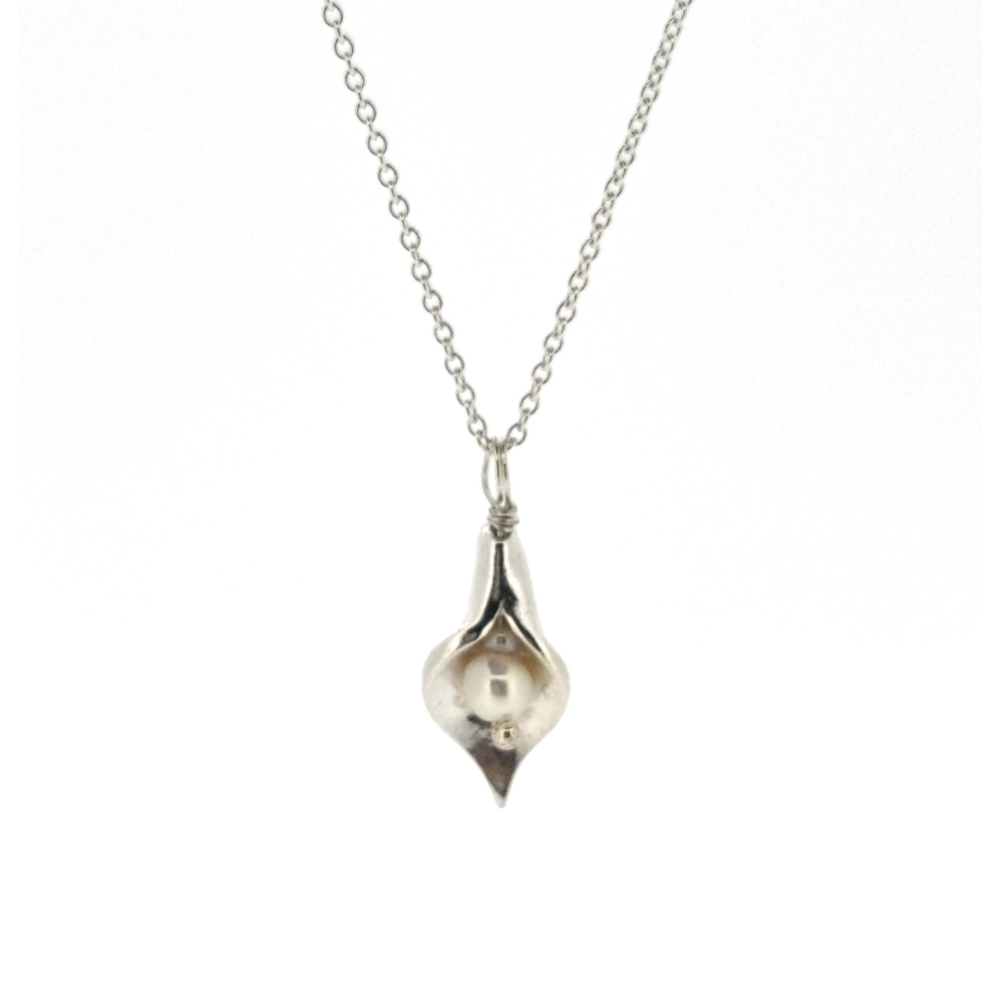 Silver calla lily pendant with central white pearl on silver chain - small
