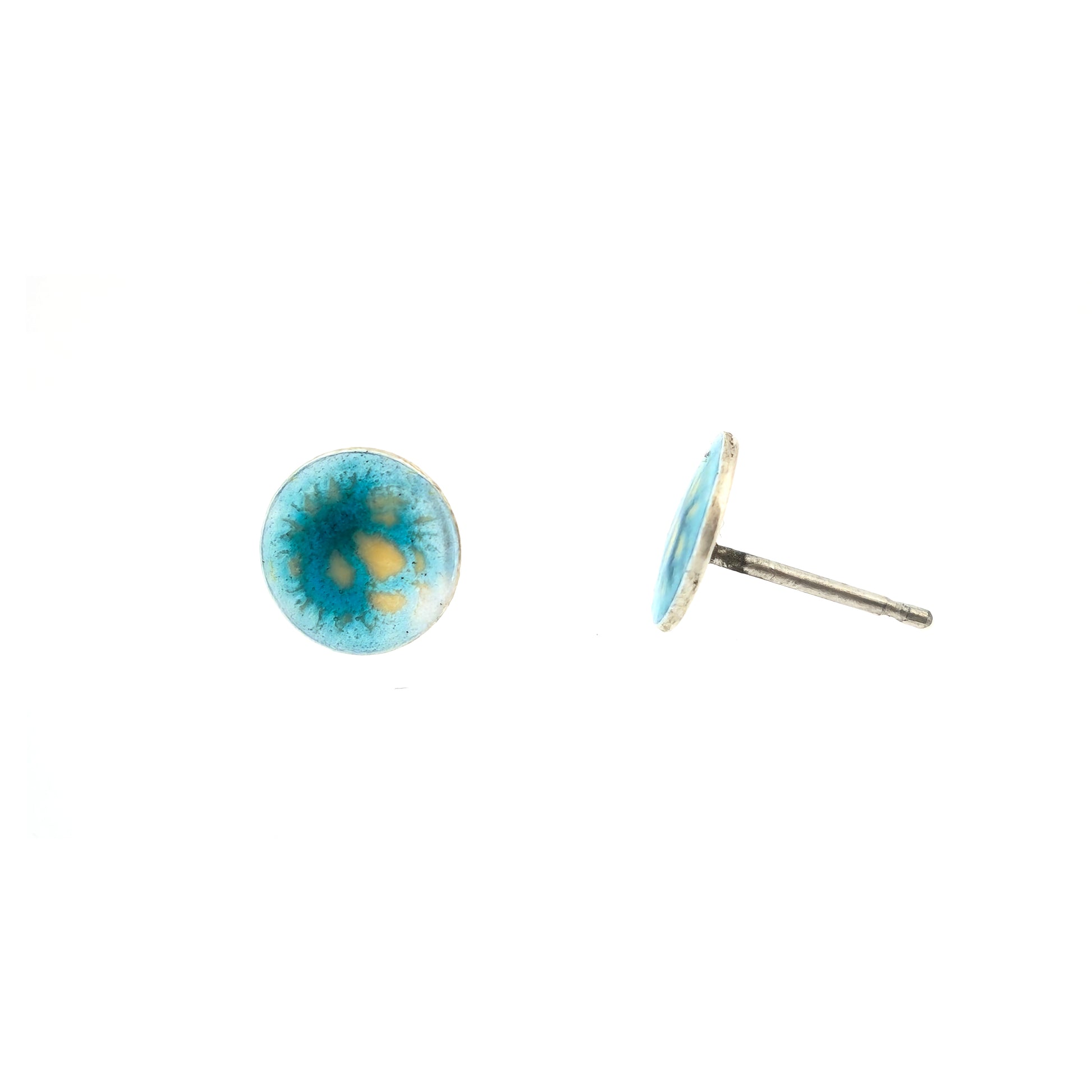 Round silver stud earrings with a turquoise and clear speckled enamel.