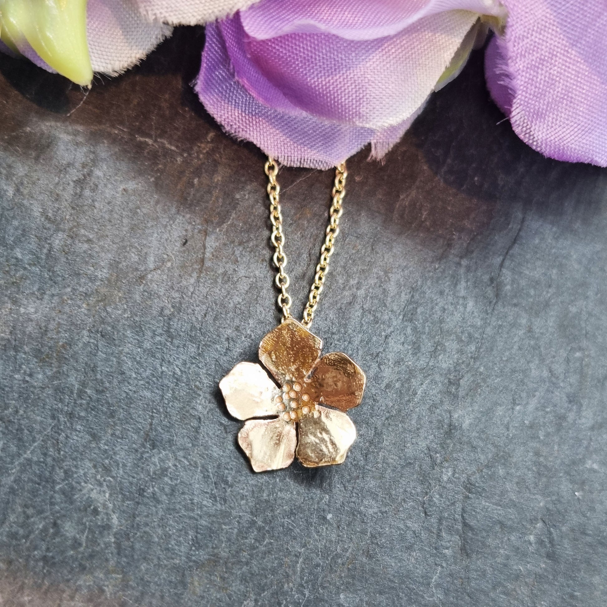 9ct yellow gold 5 petal flower pendant on chain with flowers