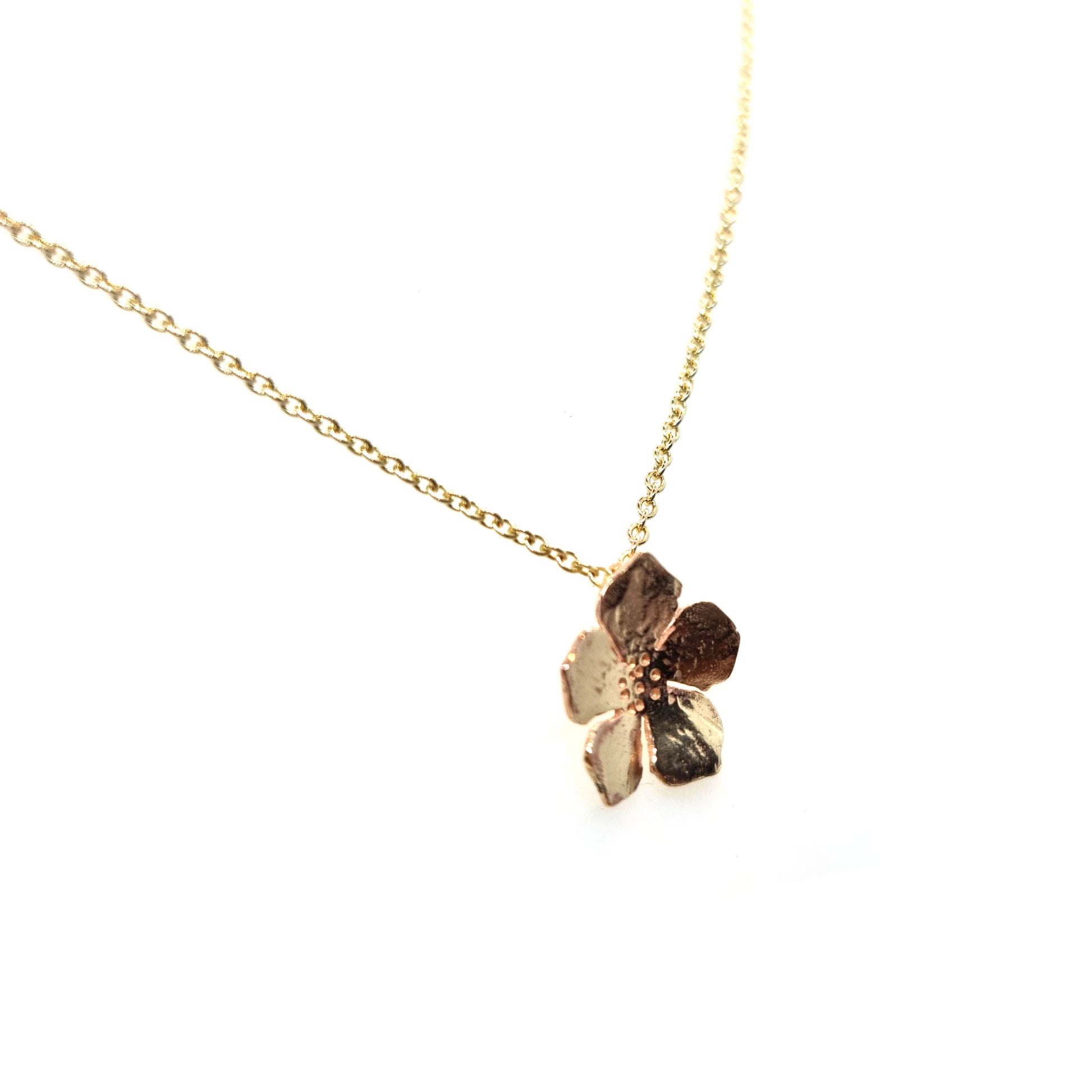 9ct yellow gold 5 petal flower pendant on chain