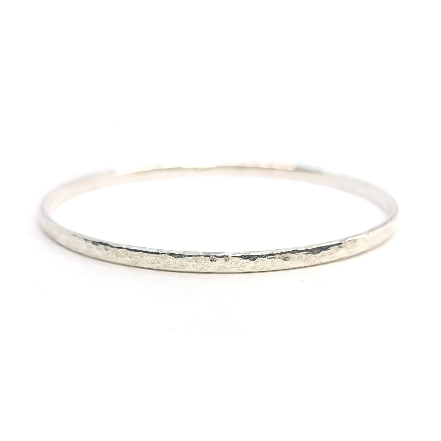 3mm Silver hammered bangle