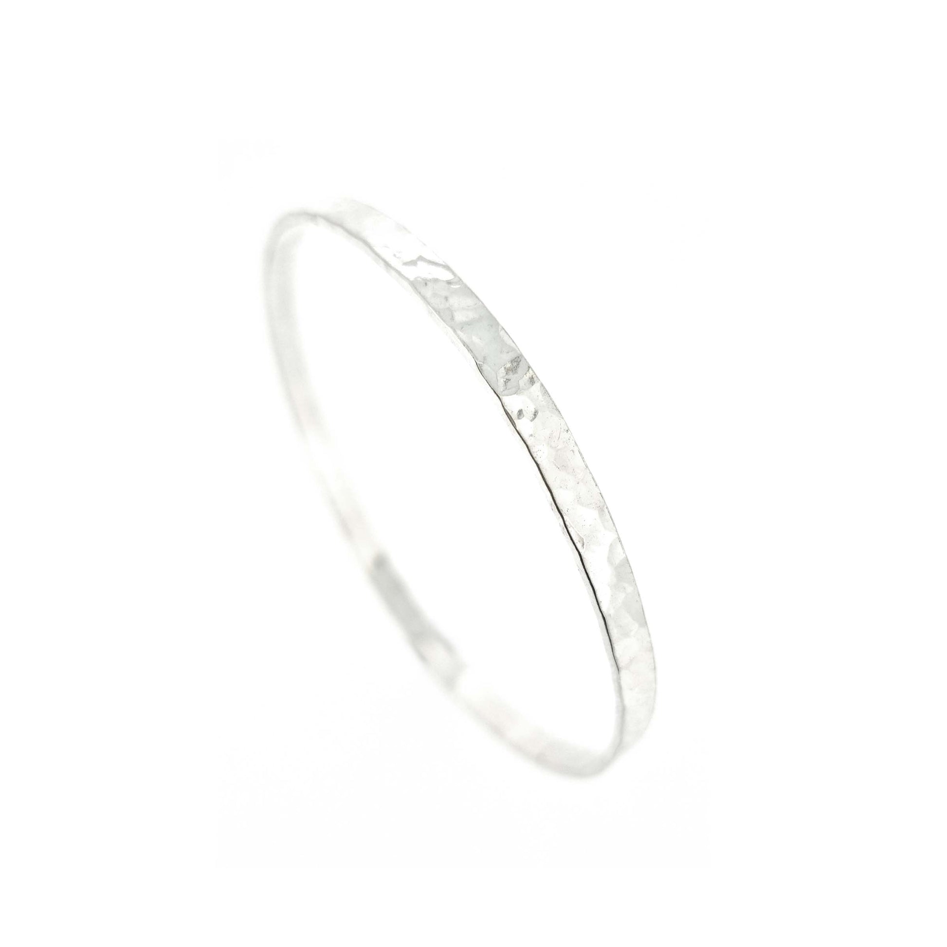 Silver round 4mm wide flat hammered bangle