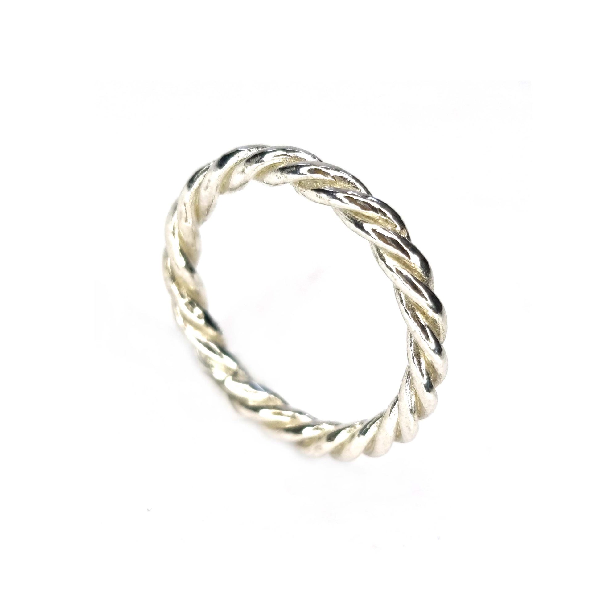 Silver twisted rope ring.