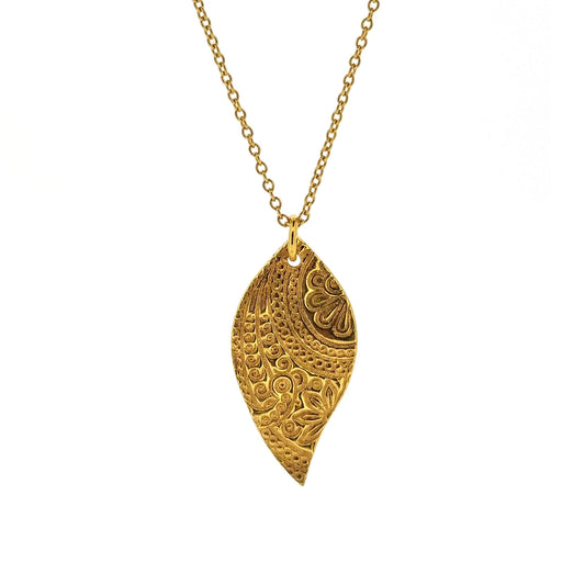 Yellow gold vermeil leaf-shaped patterned pendant on a yellow gold vermeil chain. Large.