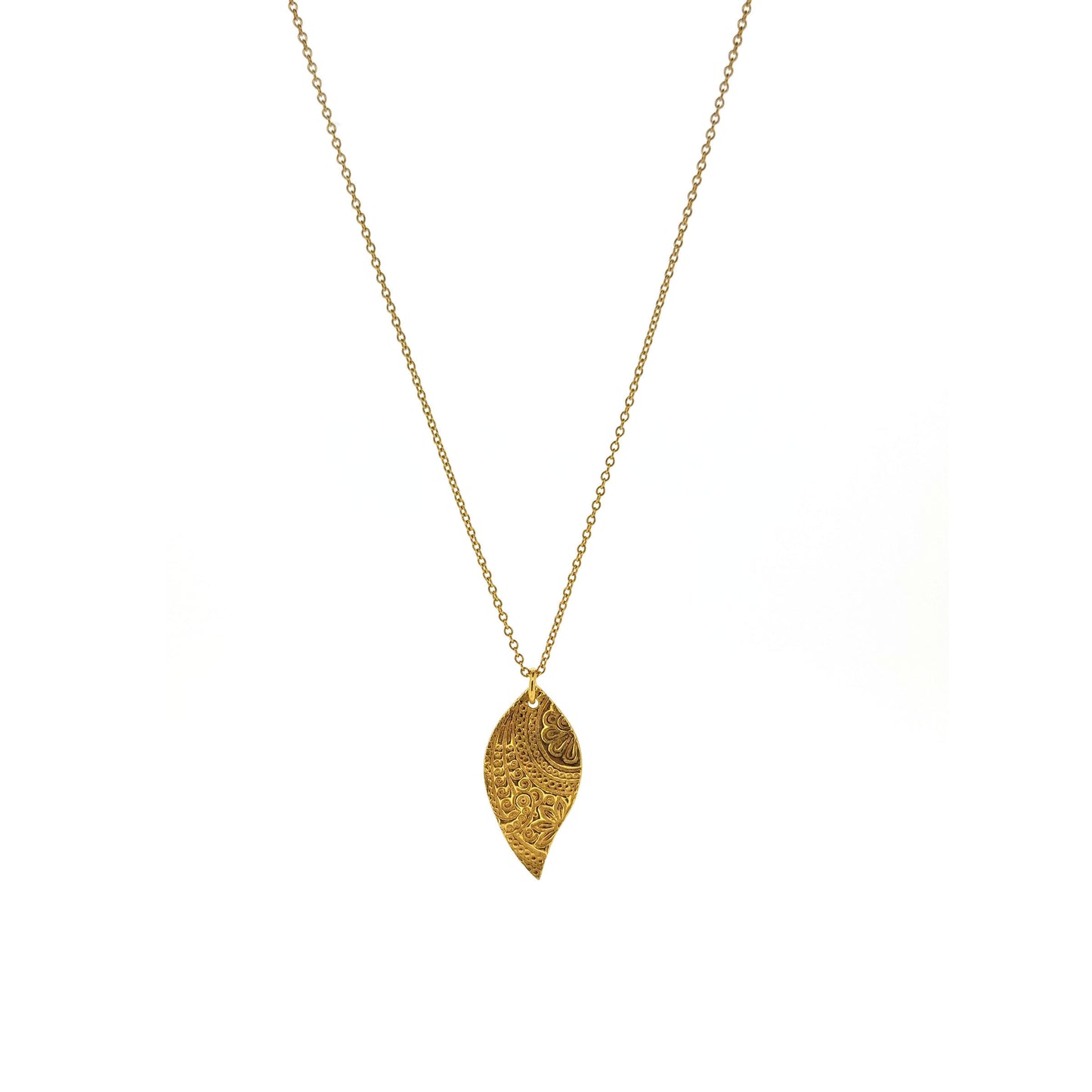 Yellow gold vermeil leaf-shaped patterned pendant on a yellow gold vermeil chain. Large.
